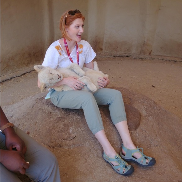 Meet your Posher, Anna britt - Picture 1 of 2